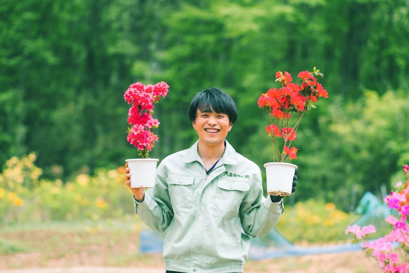 【農業の部】福島の未来に恩返しの花を咲かせたい ツツジ園の26代目当主 渡邉優翔さん