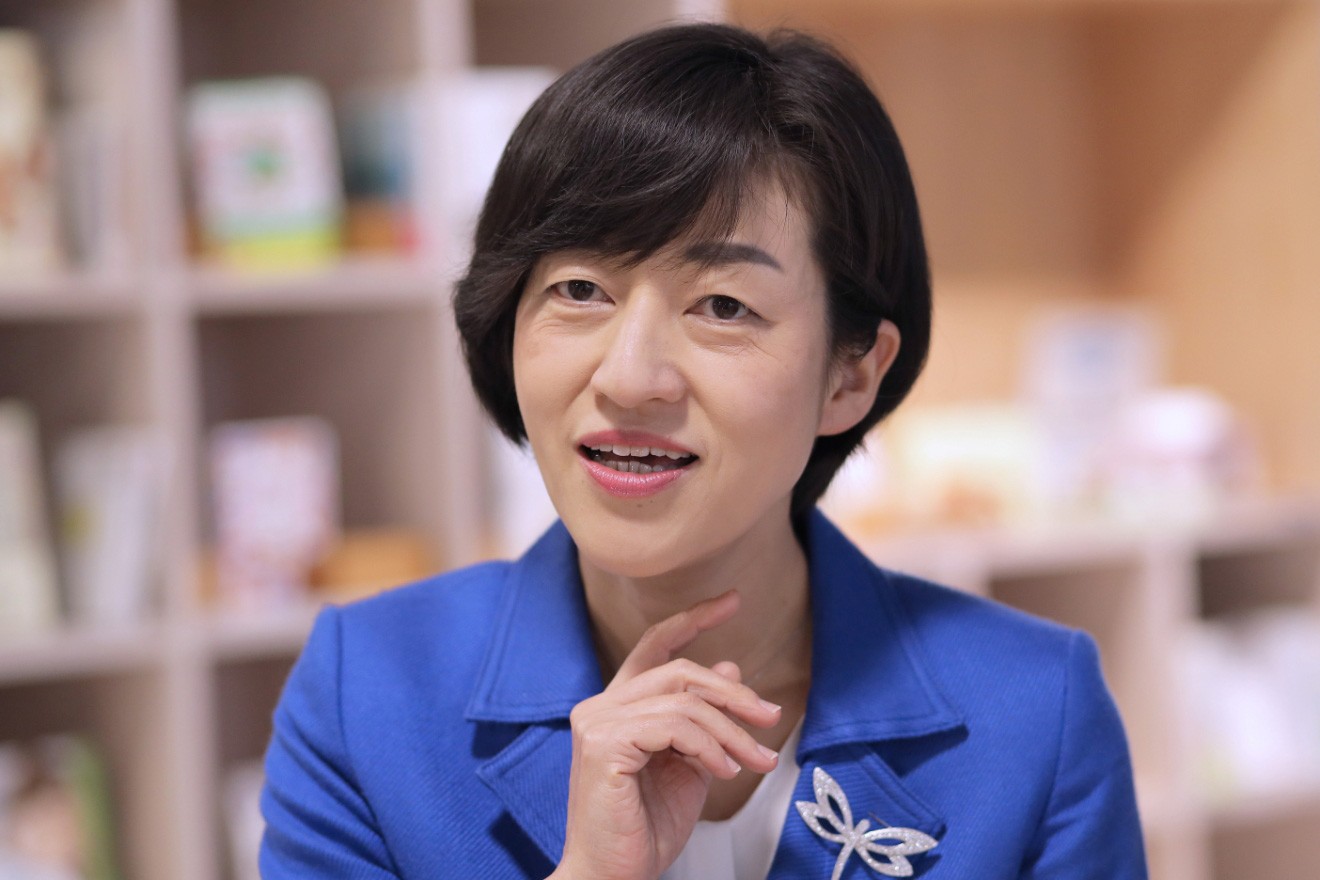 東京で唯一の女性市長、まちを変え、働き方を変える