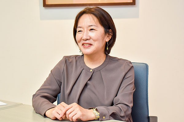 【4/4は養子の日】養子縁組と里親制度、違いは？　課題は？　日本財団の担当者に聞く