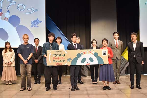 c06e045b8601e4633cee9a3a40c60c